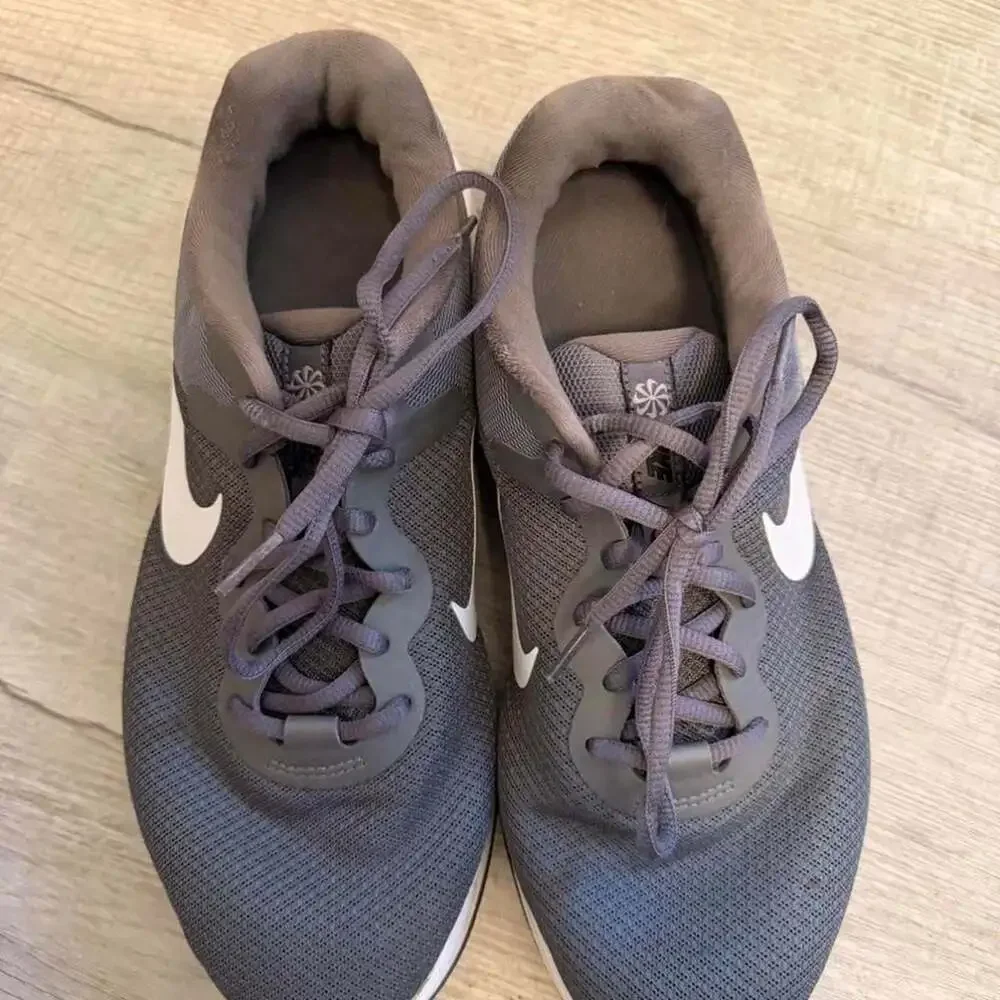 Nike Revolution 5 Running Shoes Men's 10.5 Gray